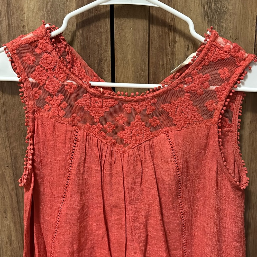 Dusty pink/red tank top